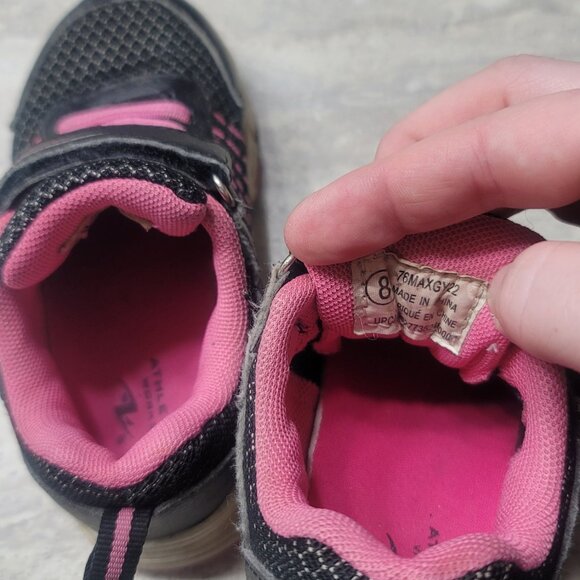 #323 FREE w Purchase Kids sz 8 Pink Black Running Shoe - Picture 6 of 6